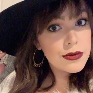 Meet your Posher, Sophia